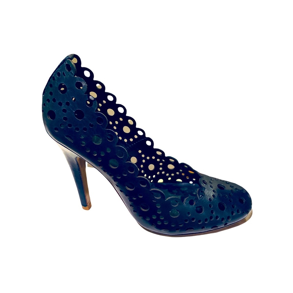 Tory Burch dark navy 4” pumps, size 9.